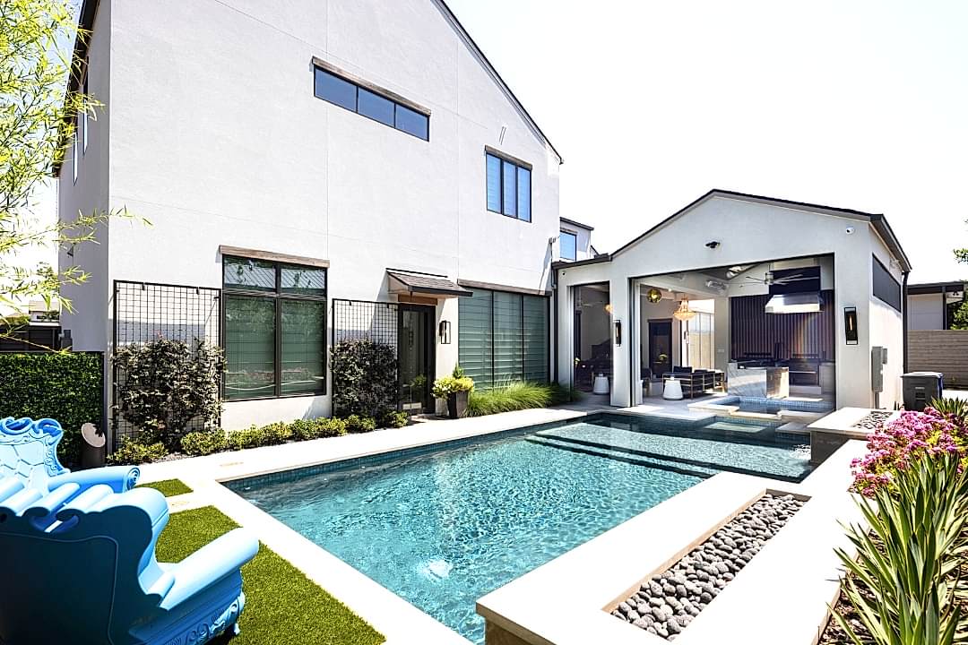 Pool Structure Installation - Advance Pools, Inc
