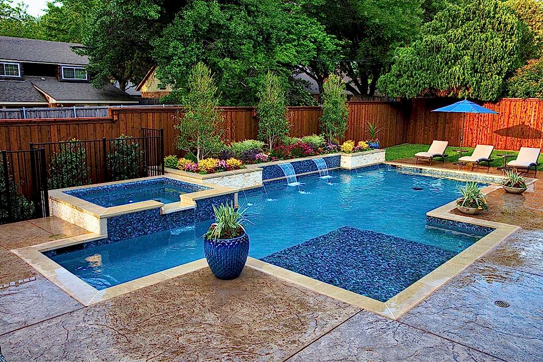 Custom Pool Design and Construction (2)